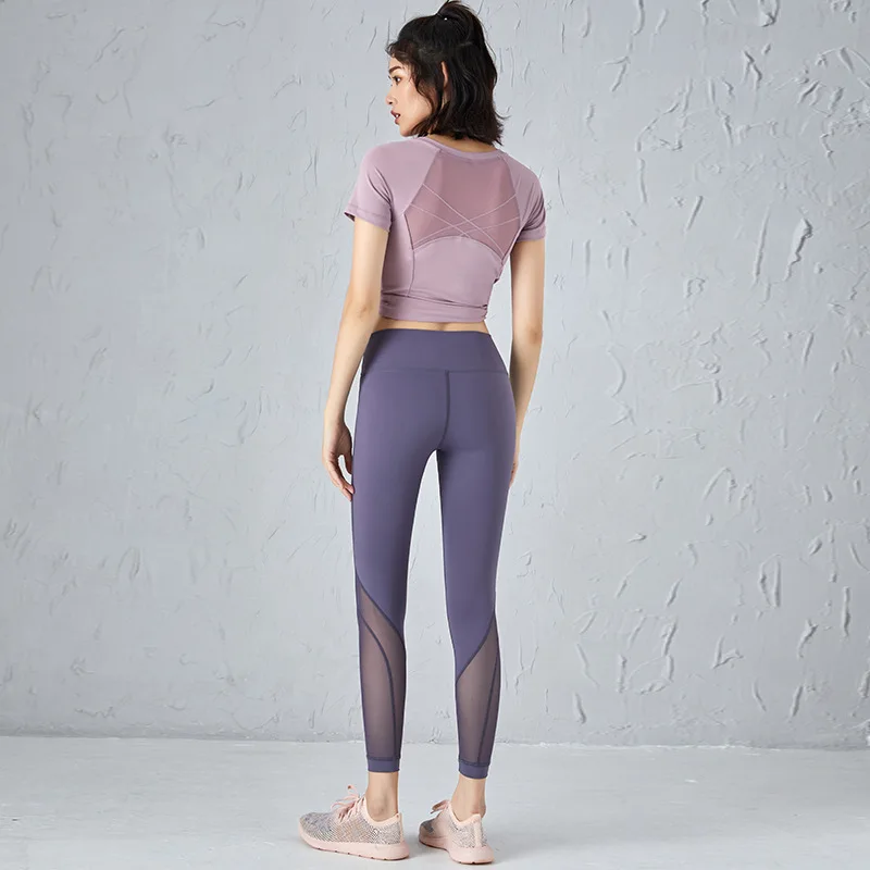 

Новинка весна-лето 2021, новый костюм для йоги и фитнеса телесного цвета, сетчатый комбинированный Топ для спины, брюки для йоги телесного цве...