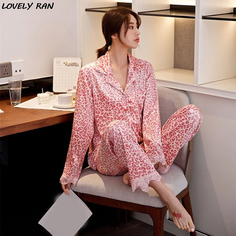 

Loose Printed Leopard Women's Pyjamas Sets Turn-down Collar Long Sleeve Top Female Pyjama 2021 Spring Casual Ladies Pyjama Suit