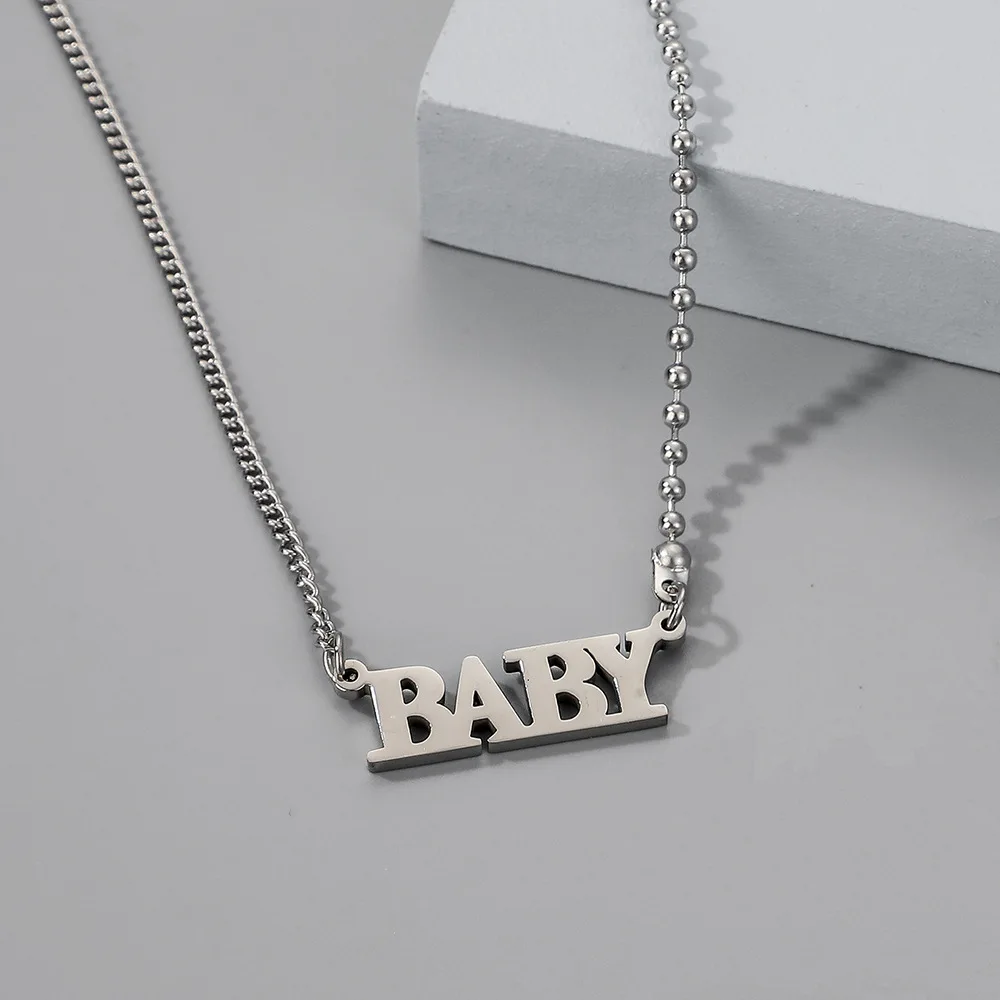 Подвеска из нержавеющей стали с буквенным принтом для женщин Серебряное