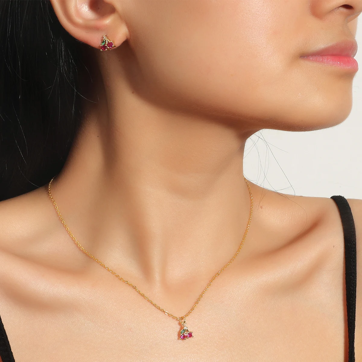 Лето 2021 Модный изысканный комплект ювелирных изделий для женщин серьги-цепочки