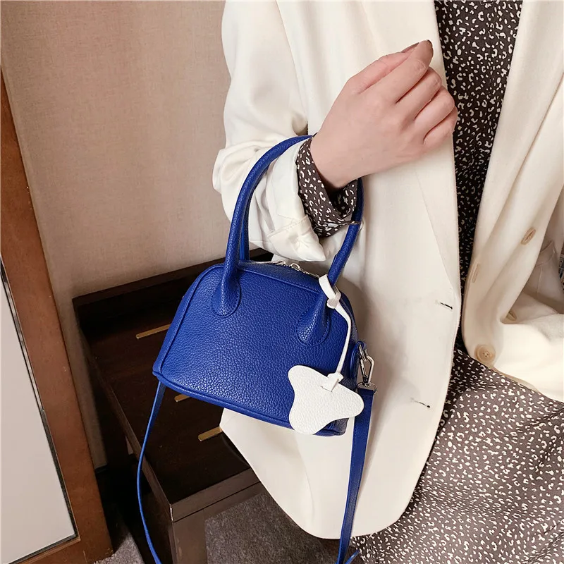 

2021 Summer New Handbag Single Shoulder Messenger Bag Temperament Trend Shell Bag High Quality Leather Blue Design Small Bag
