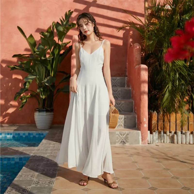 Платье женское длинное с открытыми плечами пикантная белая пляжная туника в