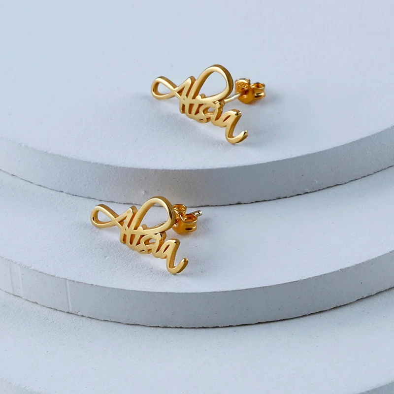 Женские серьги гвоздики с инициалами и буквами индивидуальная бижутерия