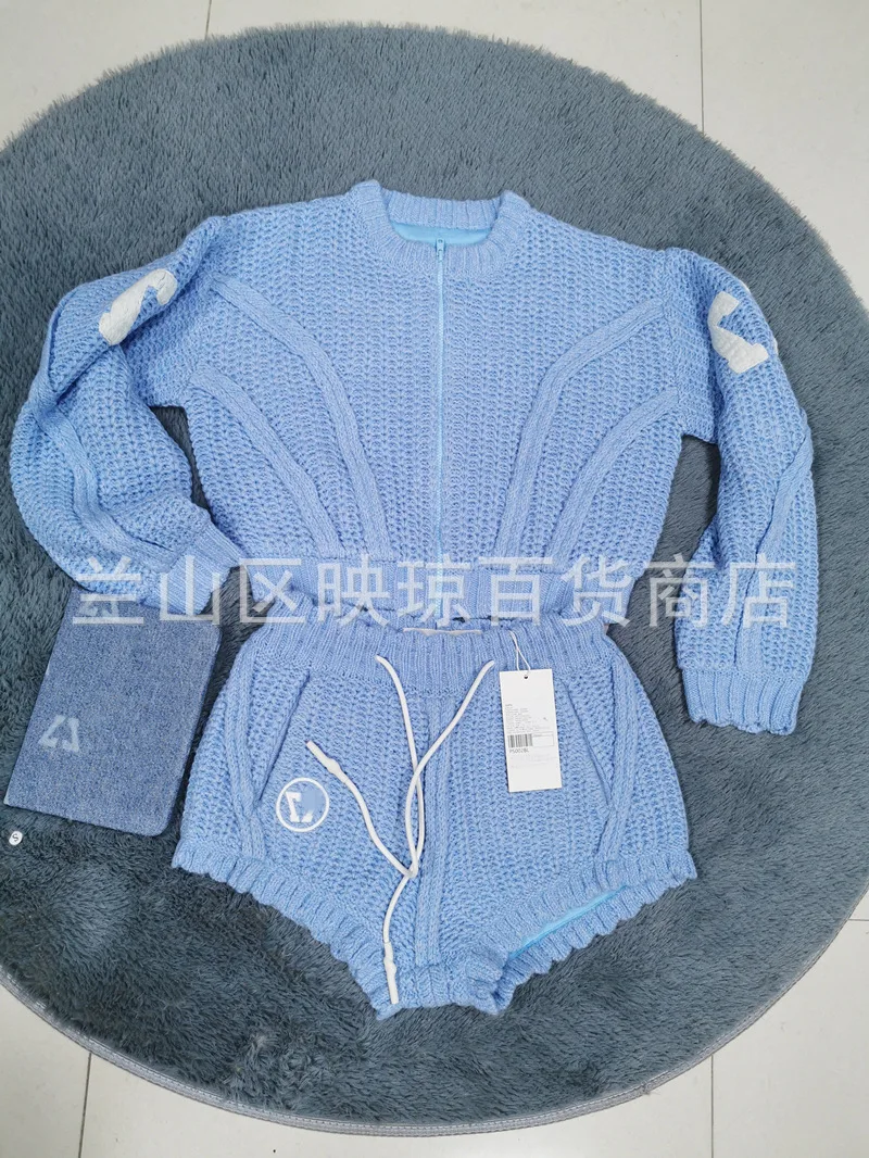 Разные товары на рынке 2021 весенний и осенний свитер костюм жакет в стиле жареной