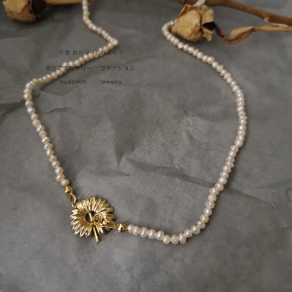 

Ожерелье-чокер из натурального пресноводного жемчуга неправильной формы с подвеской из натуральной латуни под золото 14 к для женщин, ювели...