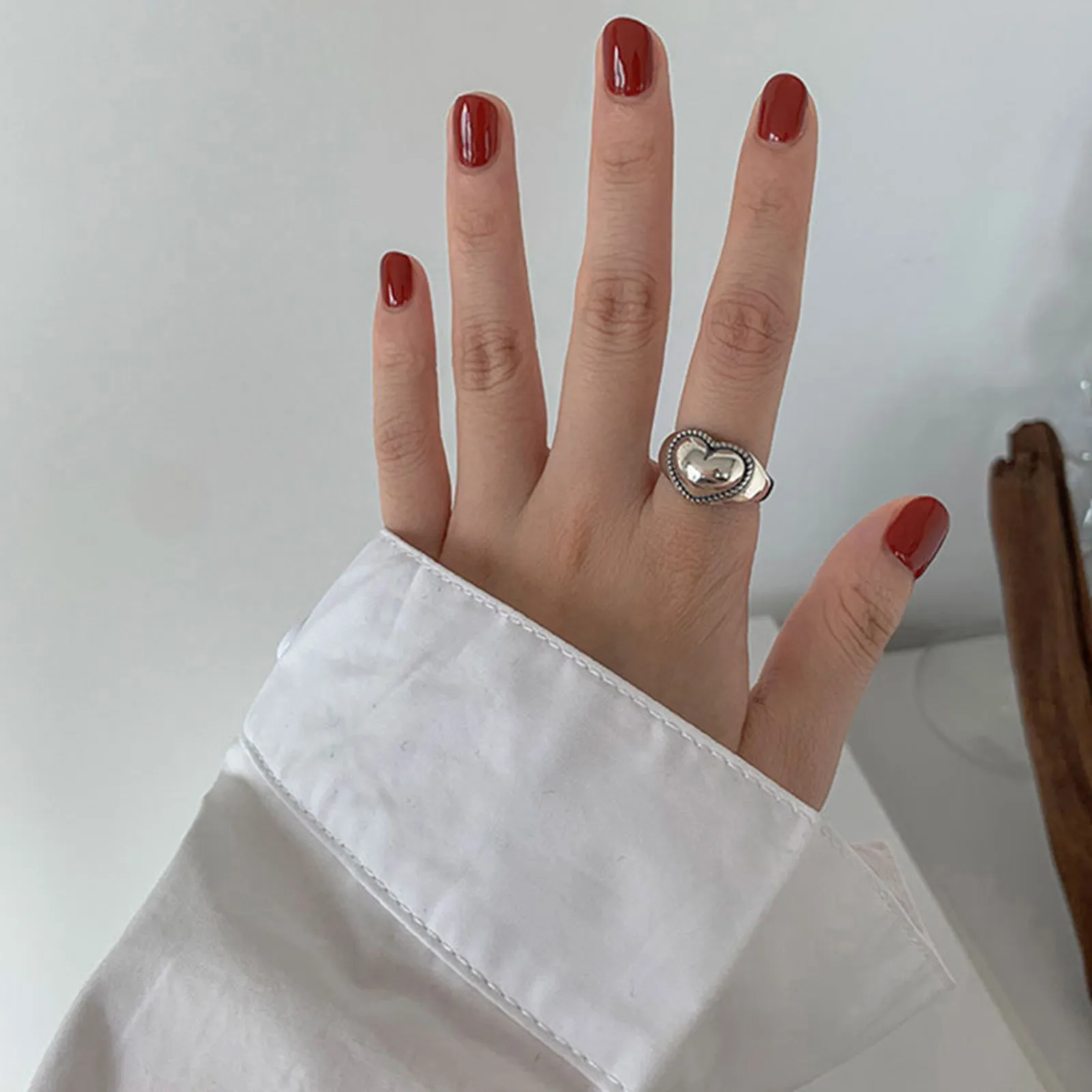 Кольцо регулируемое в виде сердца для женщин и девушек |