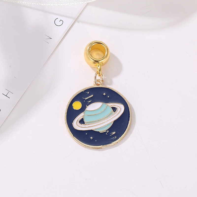 Бусины из сплава Космический золотой цвет подвеска в виде кошки кролика планеты
