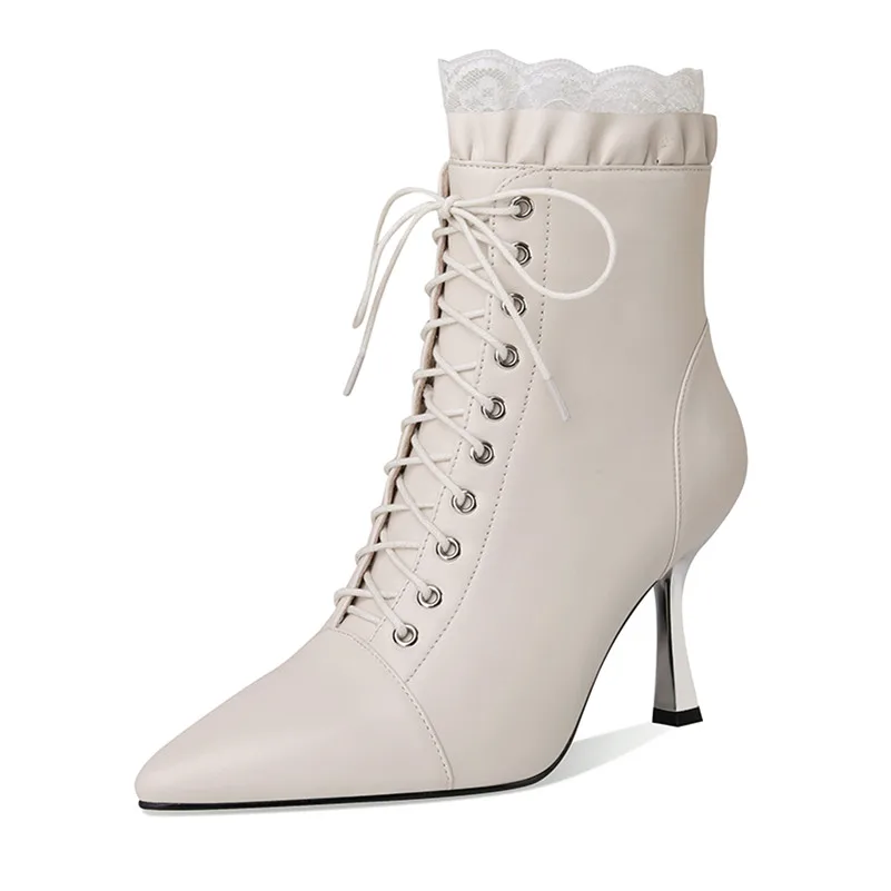 

Women's Shoes
