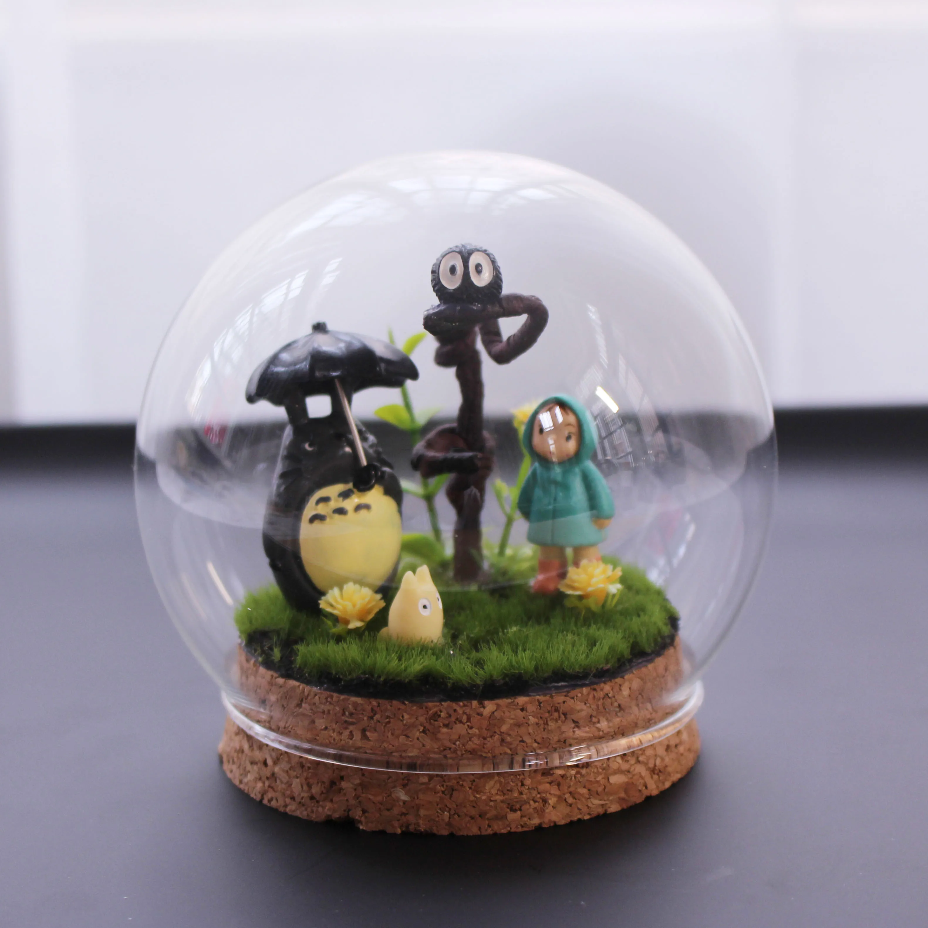 

4 dollsTotoro figure ornaments Animation scene, cartoon glass furnishing articles toy ,halloween children's toys gifts