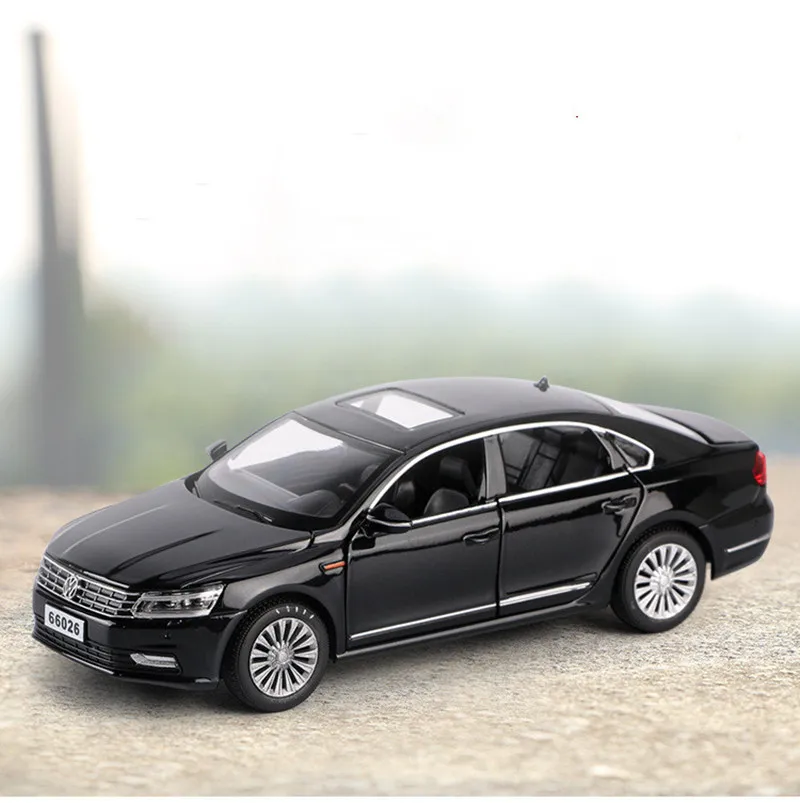 Высококачественная модель автомобиля из сплава Passat 1:32 имитирующие Литые
