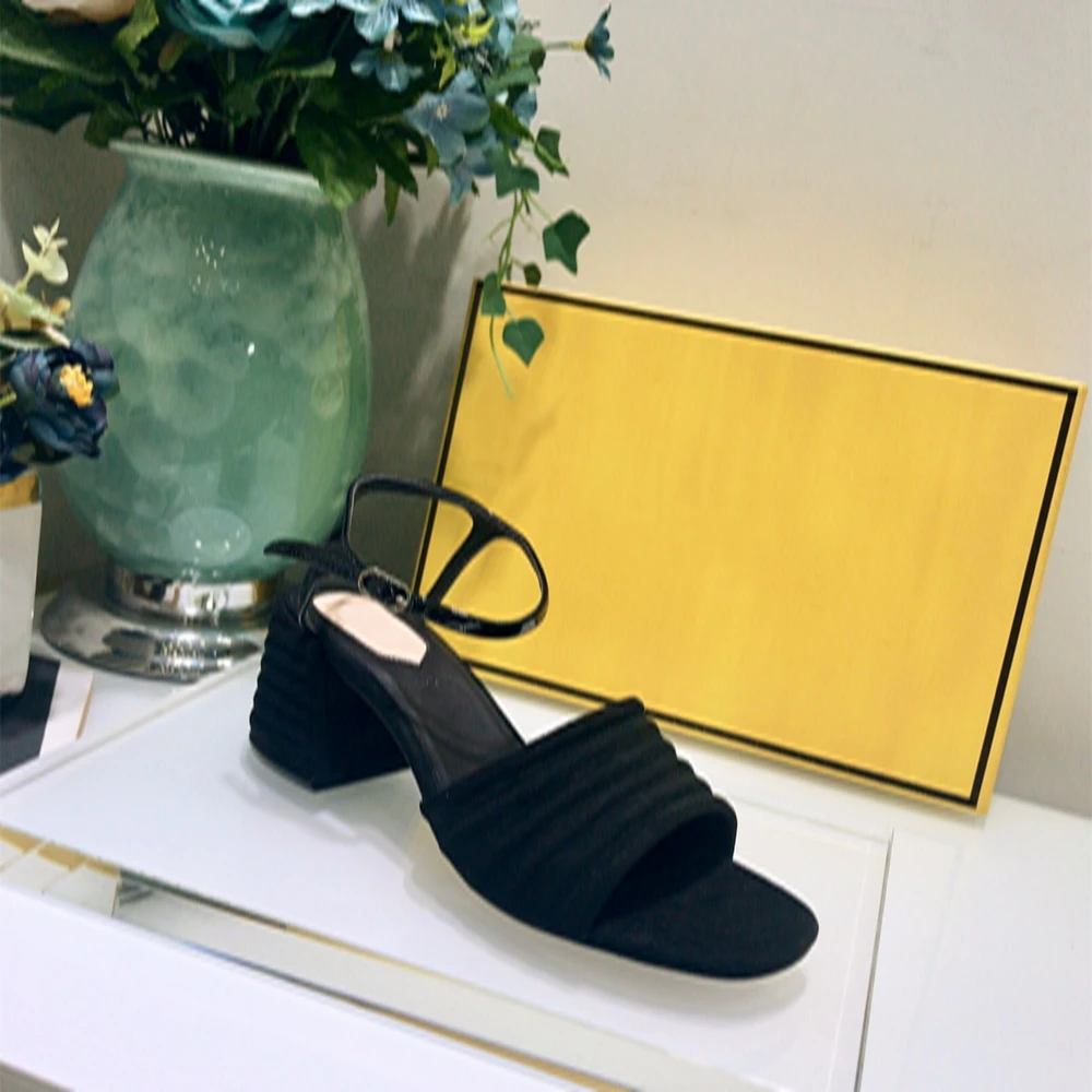 

Top Quality Women's Pumps Genuine Leather Ankle Wrap Ladies Sandals Solid Summer Hot Sell Shoes Fashion Designer Shoes 34-42