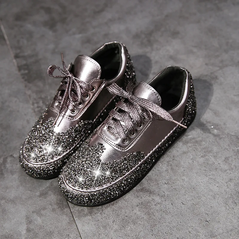 

Women Flat Glitter Sneakers Casual Female Mesh Lace Up Bling Platform Comfortable Plus Size Vulcanized Shoes 2020 Soft Knitting