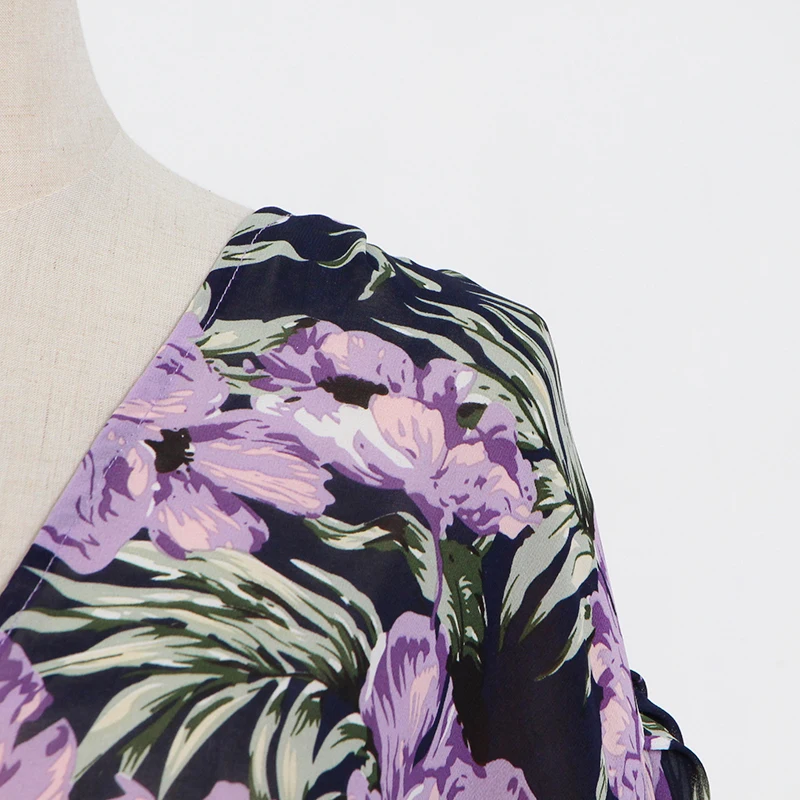 

ECRURANI Elegant Print Tunic Shirt For Women V Neck Flare Sleeve Hit Color Vintage Shirts Female Fashion New Clothing 2021 Tide