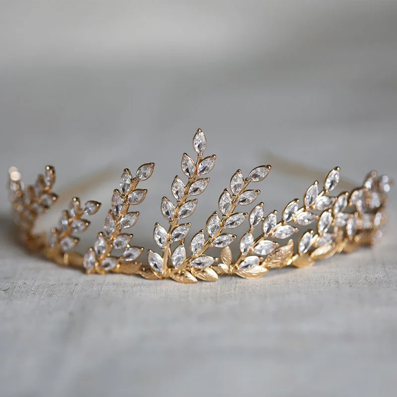 

SLBRIDAL Baroque Style Golden Copper Alloy Leaf Flower Zircon Bridal Tiara Crown Wedding Women Party Hair Jewelry Accessories