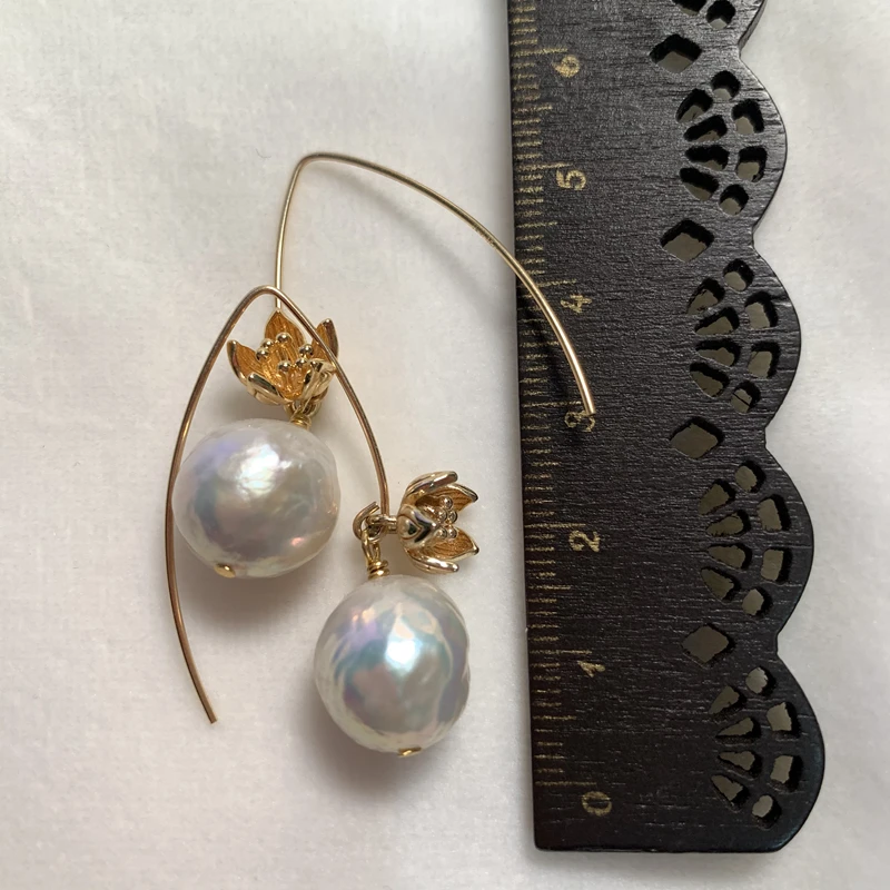 Женские серьги натуральный барочный жемчуг очень яркий блеск длинные белые