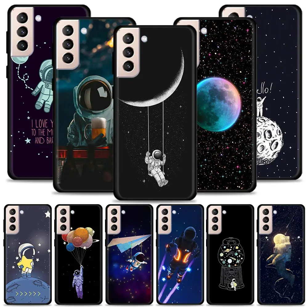 Cute Astronaut Holding the Moon Balloon Case For Samsung S21 S20 Ultra S10 Plus Lite S21 S20 FE 5G for Galaxy S23 S22 S10e S9 S8