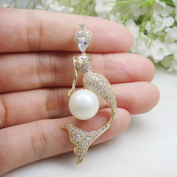 

New Charming Mermaid Pearl Woman's Gold Tone Brooch Pin Clear Zircon Crystal