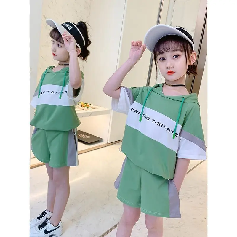 

Новые летние костюмы для девочек, в западном стиле, для детей старшего возраста, летние спортивные, модные костюмы из двух частей, модная дет...