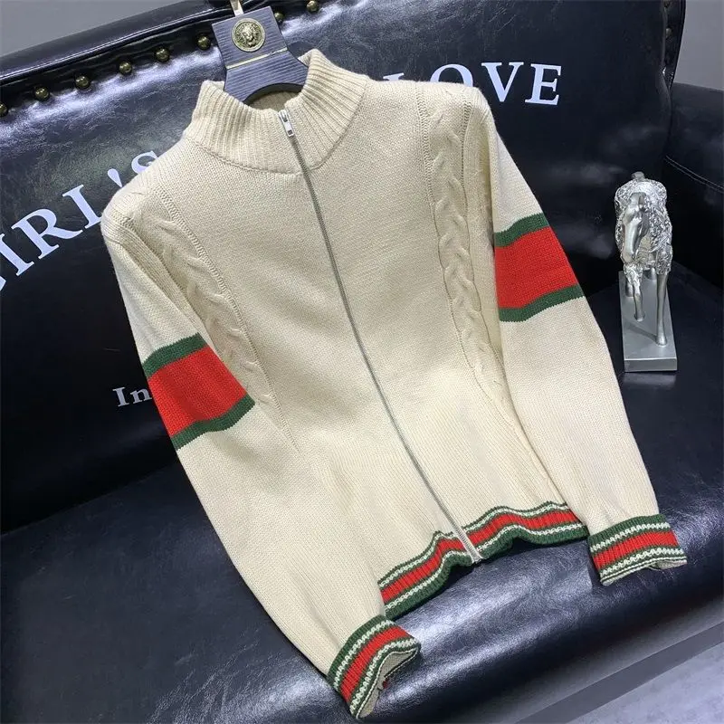 

2021 men's large size slim collar zipper knit jacket contrast youth striped twist cardigan sweater