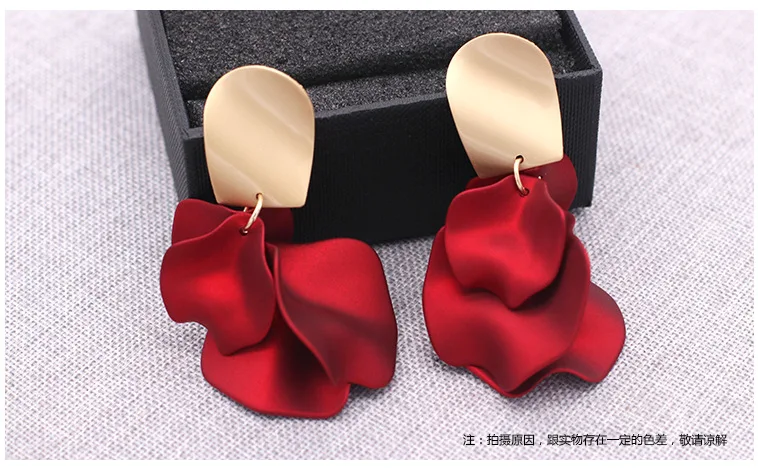 Aretes de mujer, современный стиль, дизайн, большие красные лепестки роз, серьги с кисточками, тренд, темперамент, летние корейские серьги для женщин