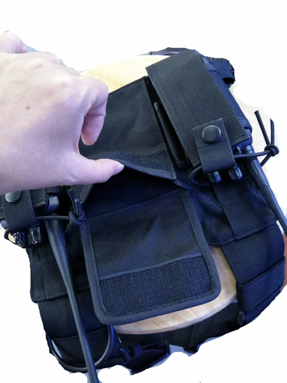 

OPPXUN New Walkie Talkie Tactical Nylon Bag Radio Case Holster Pouch for Motorola Kenwood CB Radio BaoFeng UV-5R UV-82 BF666S