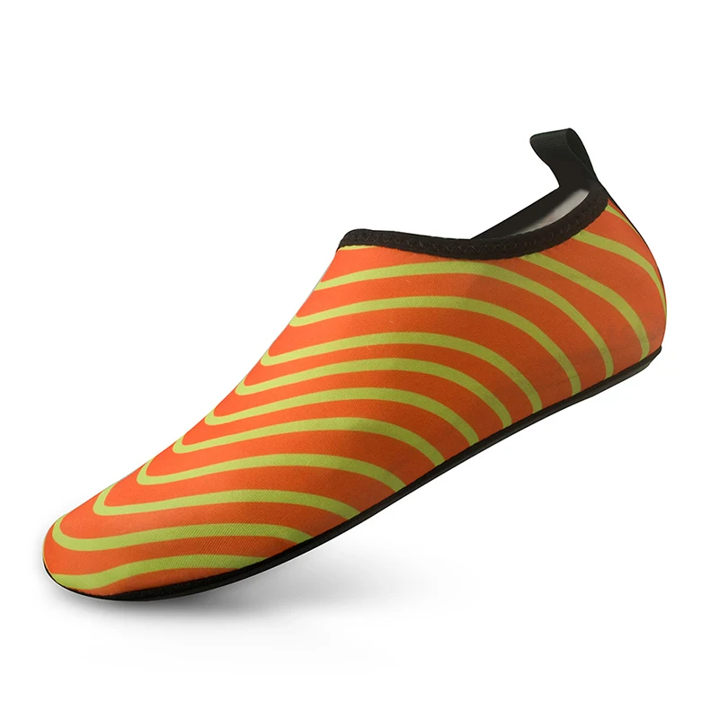 

Quick Dry Aqua Socks for Beach Swim Yoga Exercise Aqua Sneakers Water Shoes for Mens Summer Barefoot Shoes Women Big Size