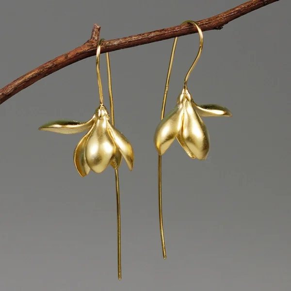 

Classic fashion women's flower earrings silver plated gold plated earrings