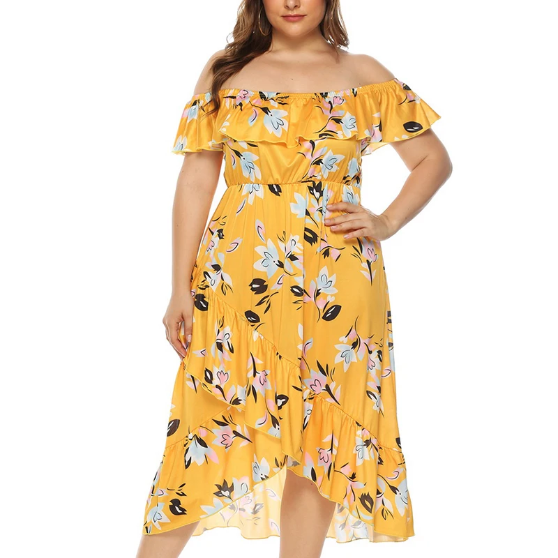 Женское летнее платье с принтом открытыми плечами и оборками размера плюс