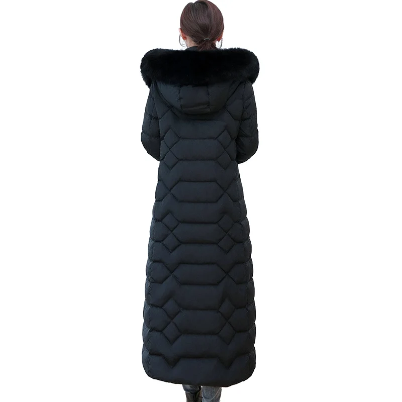 Женский зимний пуховик с капюшоном длинная парка воротником из натурального