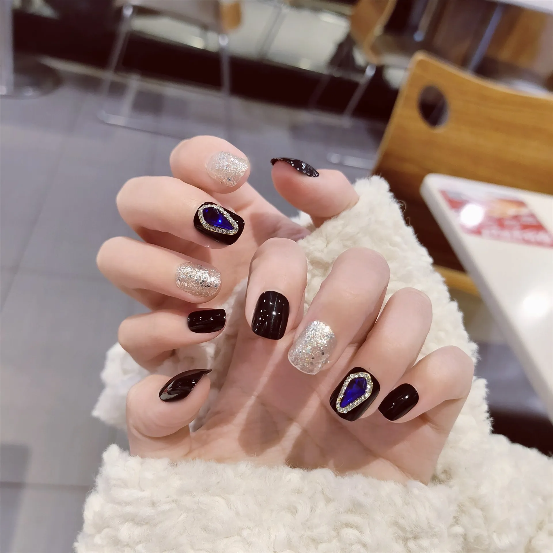 24 шт./компл. черный серебристый цвет блеск накладные ногти: короткие дизайн синий