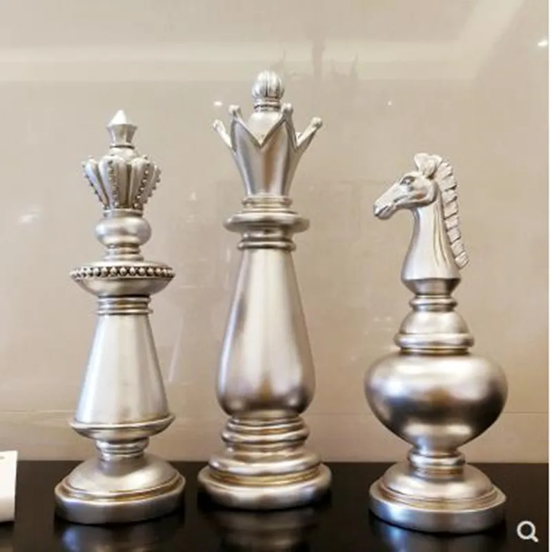 

EUROPEAN RETRO BLACK AND WHITE CHESS CRAFTS, HOME FURNISHINGS, HOME DECORATIONS, STUDY, LIVING ROOM FURNISHINGS