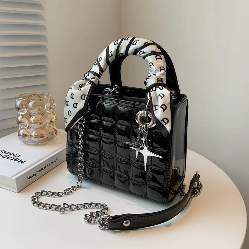 

Mini Vintage Silk Scarf Purse Leather Shoulder Bags Women Desinger Crossbody Bag Fashion Handbag European Style Lock Handbags