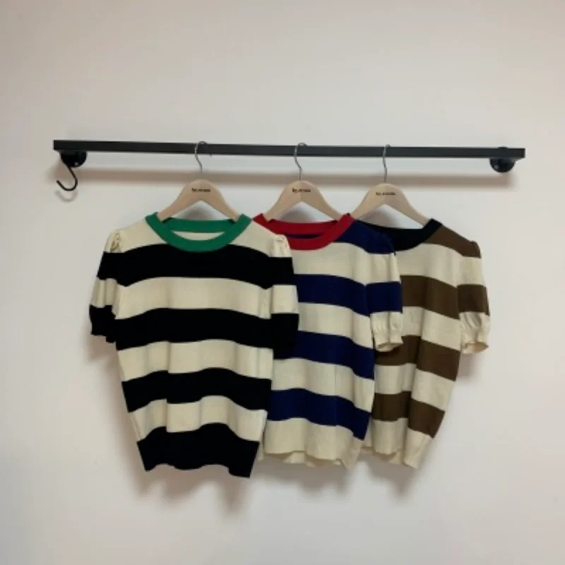 

Korean Fashion Knitted Striped T Shirts Tops Women Short Sleeve O-Neck Casual Female Tees 2021 Summer Pullovers T-Shirts