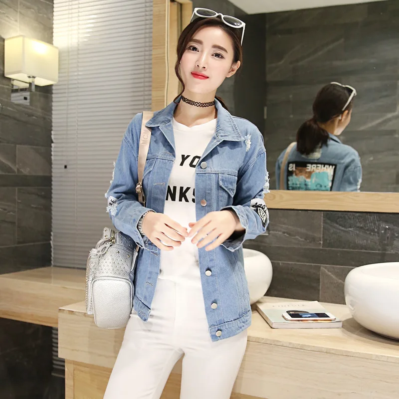

2020 spring clothes new European and American large women's jeans jacket printed and pasted cloth shows the trend of