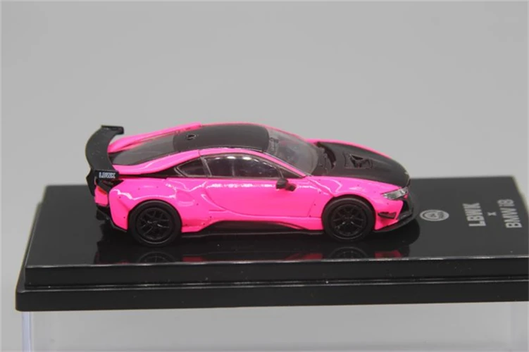 Пара 1:64 LBWK LB работает x YZone i8 ярко-розовый с черной капотом литая модель автомобиля