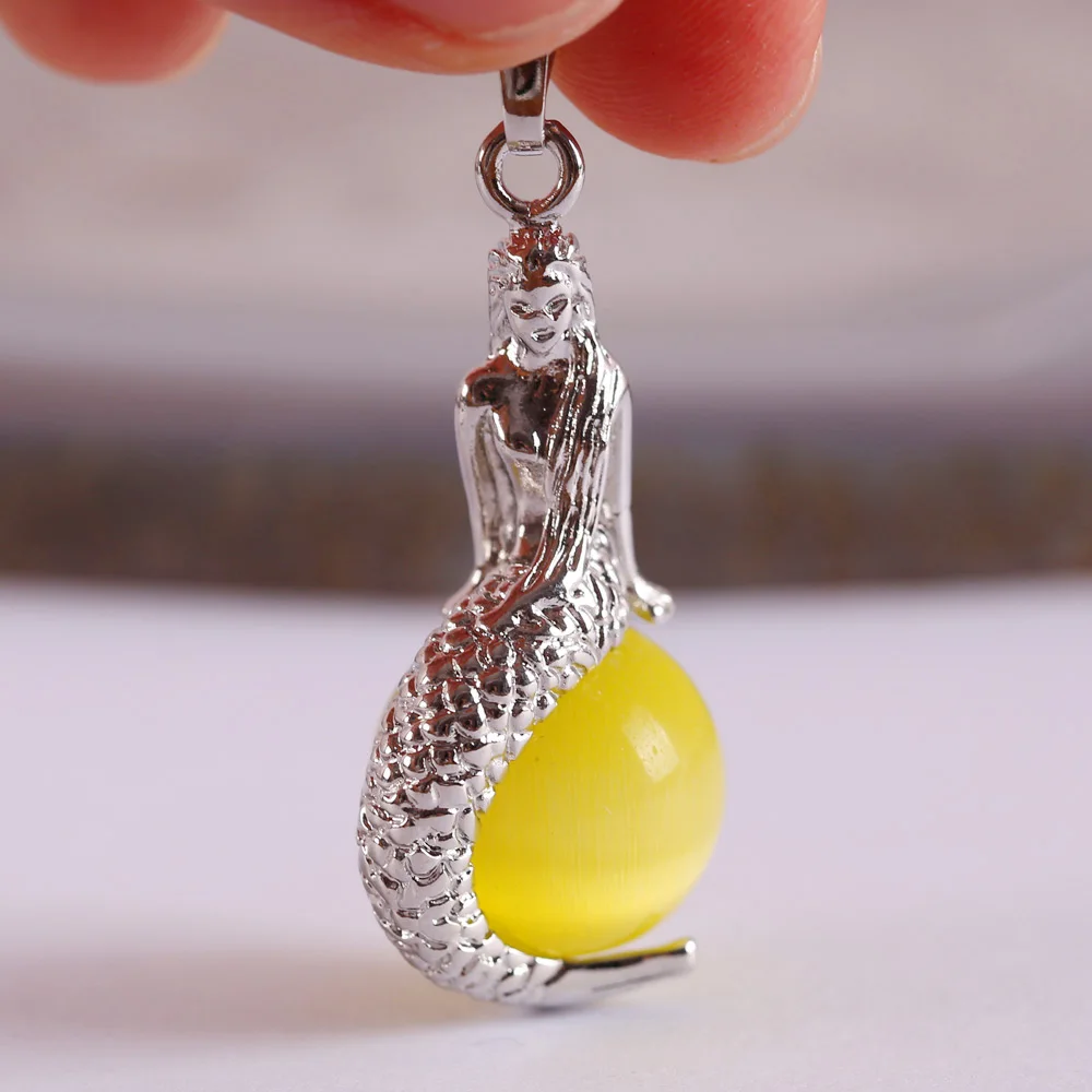 

Fashion Natural Stone Yellow Cat Eye Bead Mermaid Pendant For Woman K1896