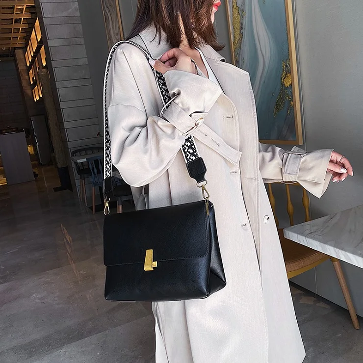 

2020 new fashion woman handbags, vintage messenger bag, trend korean version women bag, simple solid color shoulder bags