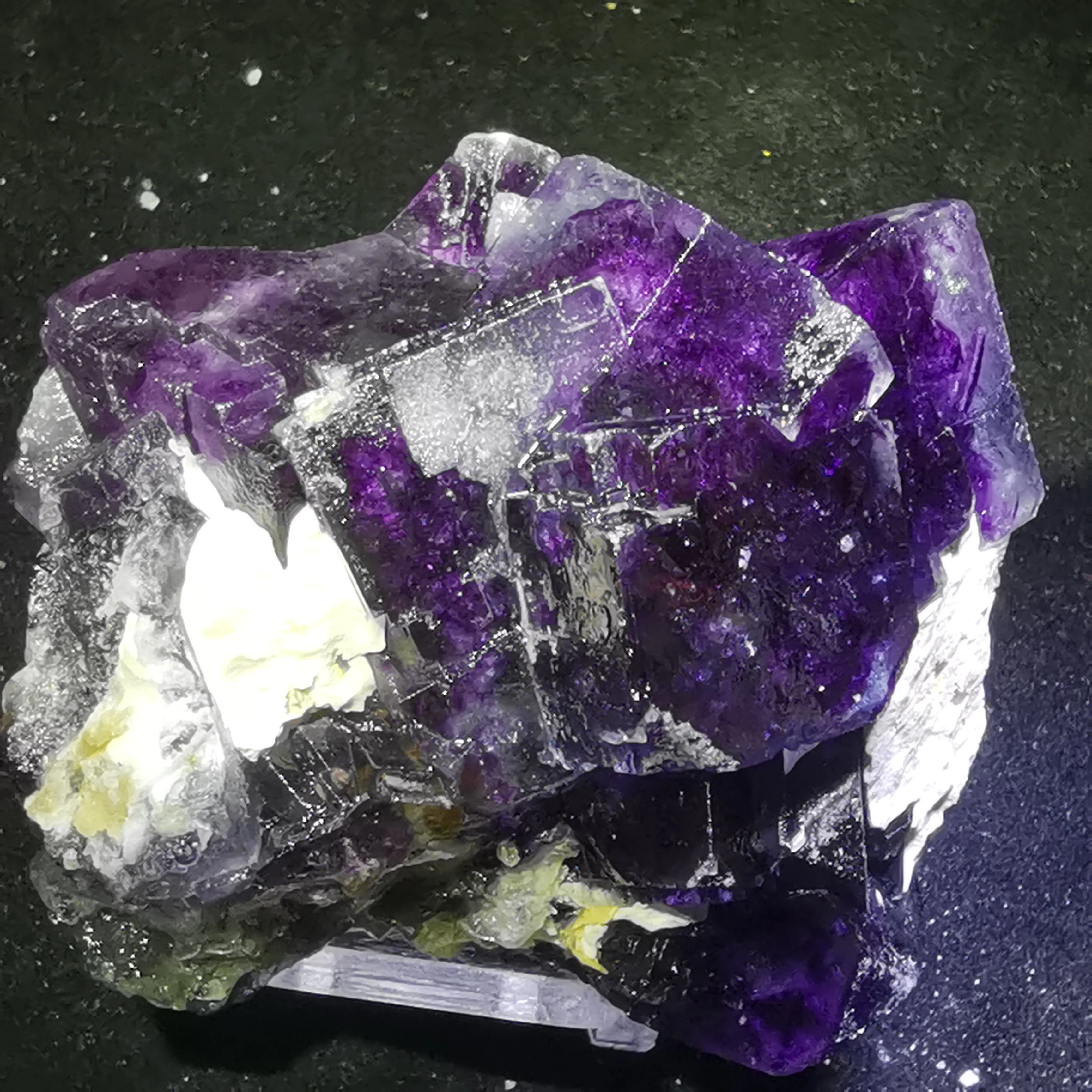 

100gNatural deep purple fluorite mineral healing energy wheel vein teaching specimen stone home decoration collection