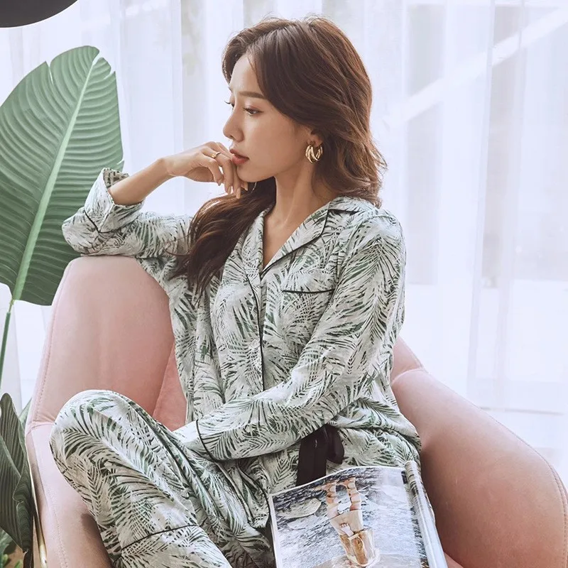 

Print Leaf Women Sleepwear Sexy Satin Lapel Pajamas Suit Loose Casual Nightwear Rayon Turn-down Collar Sleep Set Lounge Pyjamas