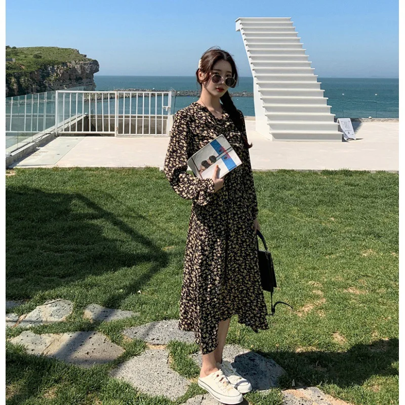 

Spring and summer 2021 French style waist down and thin temperament base Floral Chiffon Dress mid length skirt