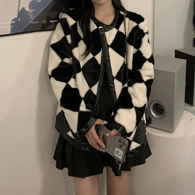 

Шахматное пальто из искусственного меха женское весенне-осенне-зимнее Свободное пальто нового дизайна 2021 года