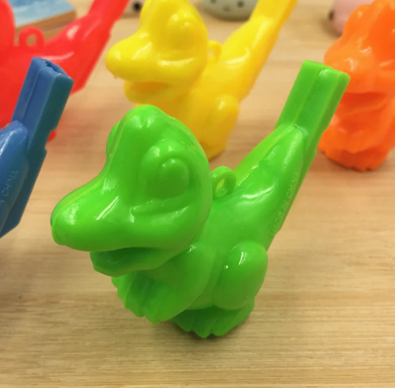 10 шт./компл. креативные животные динозавры детский инструмент водяной свисток