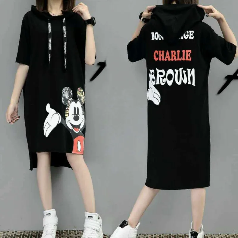 Платье-свитшот женское с коротким рукавом и капюшоном повседневное подиумное