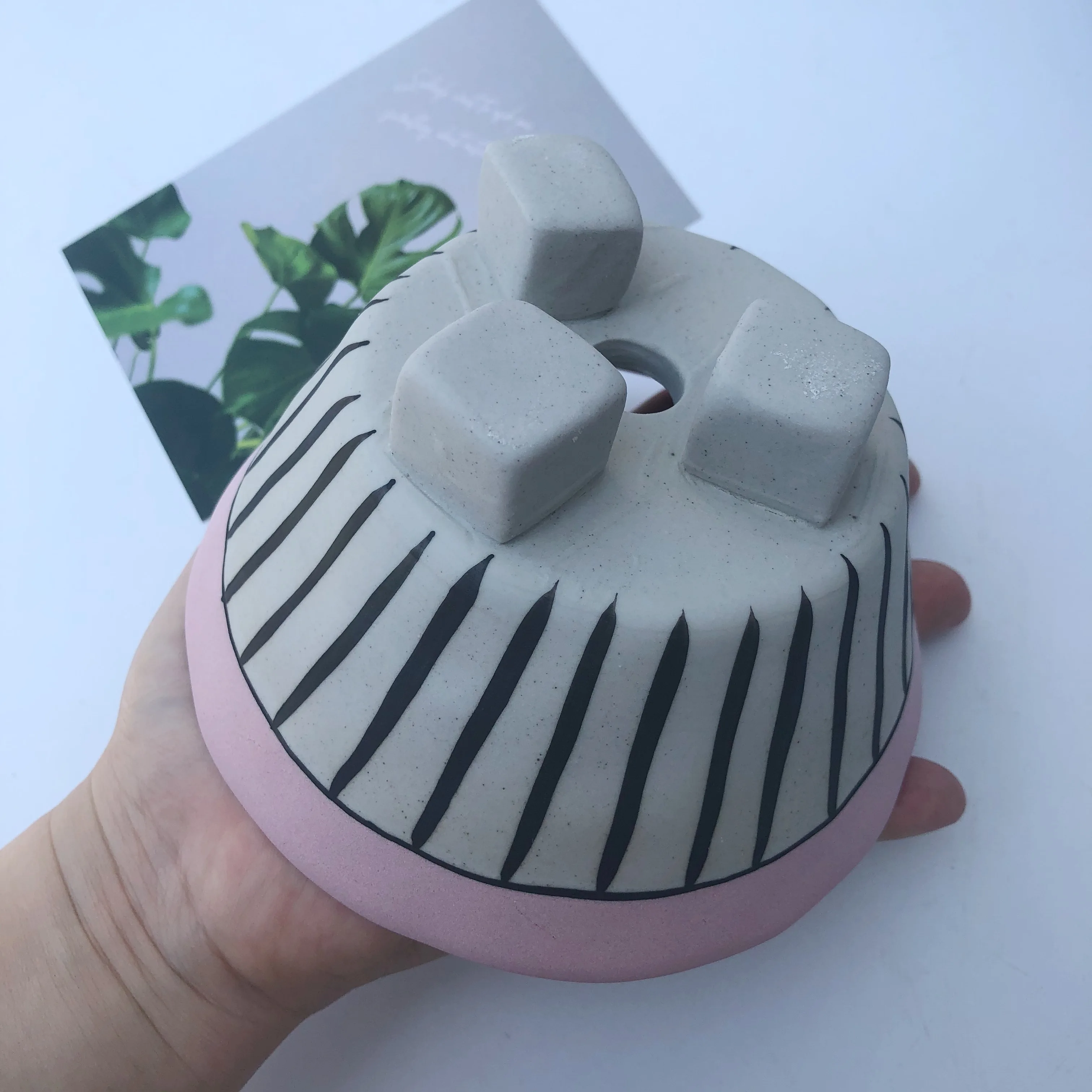 

Handmade ceramic breathable flower pots Nordic modern minimalist art fresh home accessories desktop decoration tabletop decor
