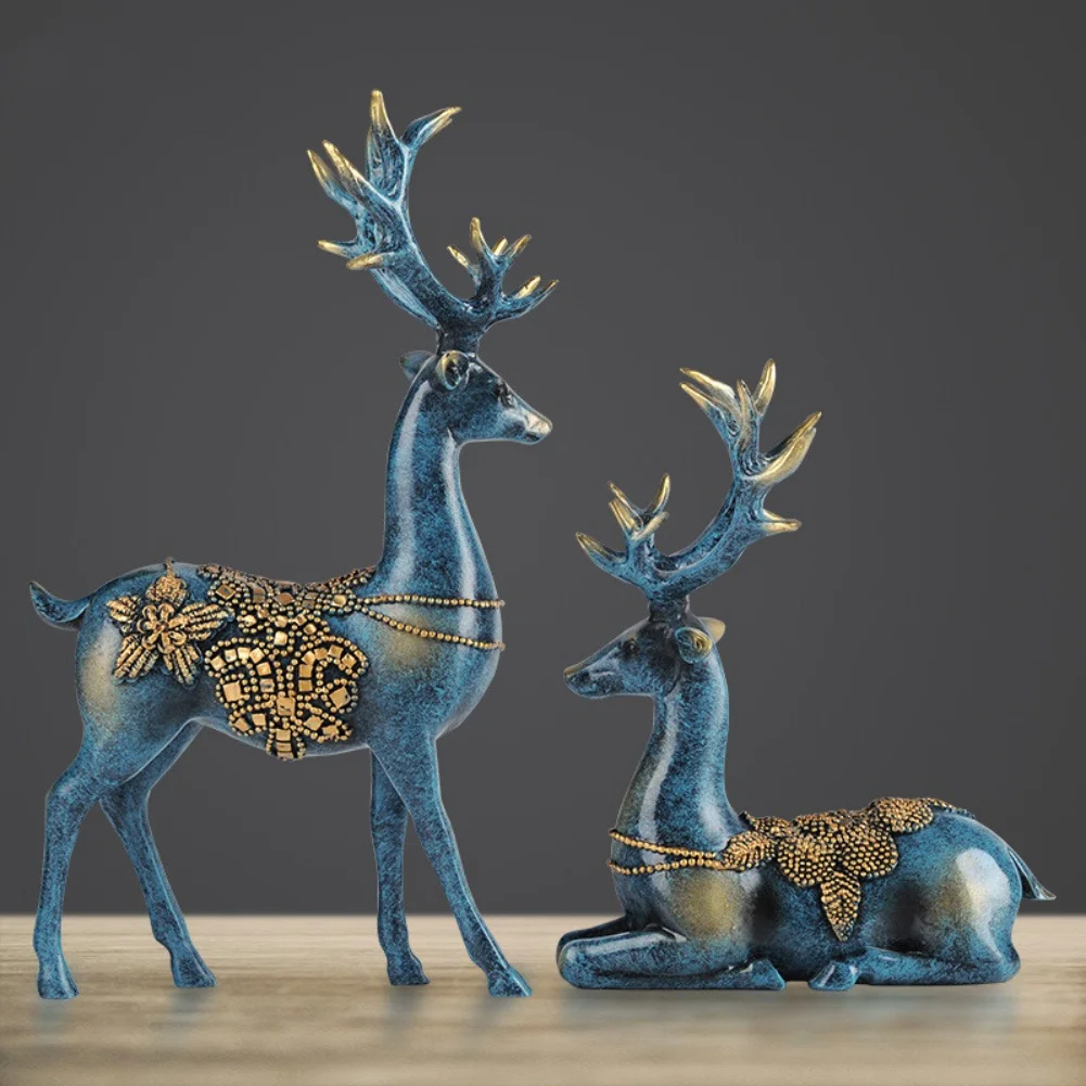 

1 Pair Of Resin Handicraft Ornaments Standing And Prone Position Inlaid With Precious Beads Couple Deer Ornaments Trumpet