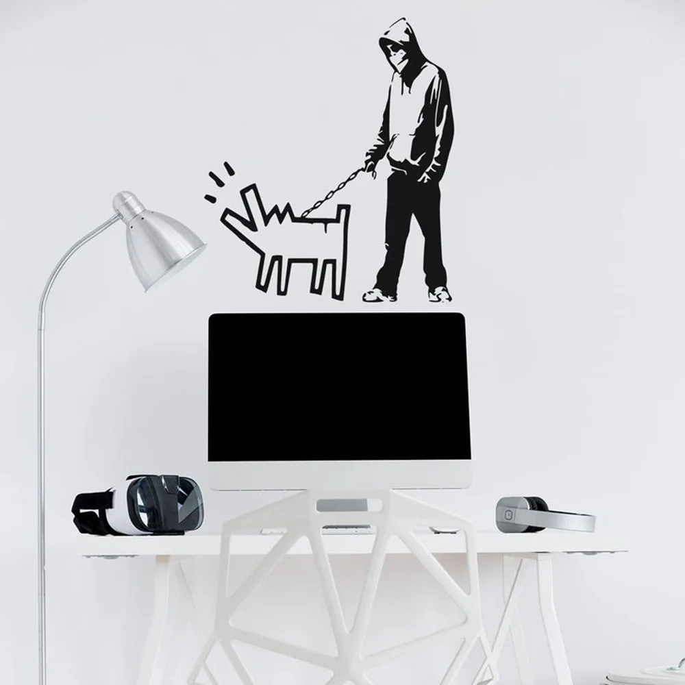 

Vinyl Boy Walking Wall Sticker Dog Art Teen Decor Teenager Gamer Wepon Decal Boys Bedroom Removable House Decoration S045