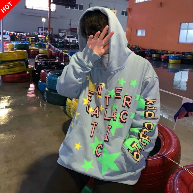 

Hoodies & Sweatshirts