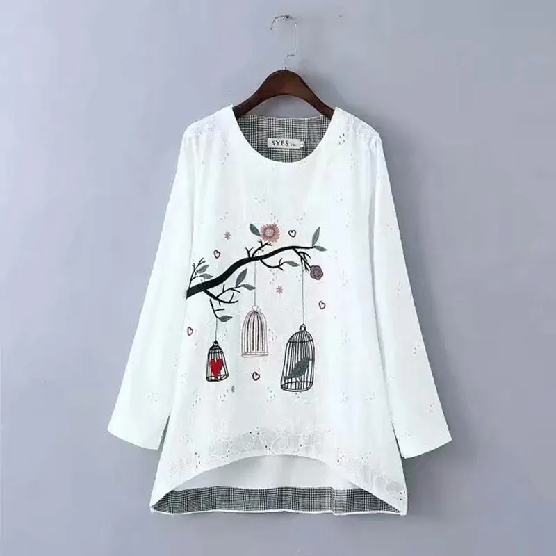 Белая женская хлопковая блузка с вышивкой размера плюс длинным рукавом и круглым