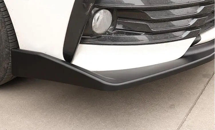 Новинка 2018 диффузор для переднего бампера Toyota Corolla черный спойлер
