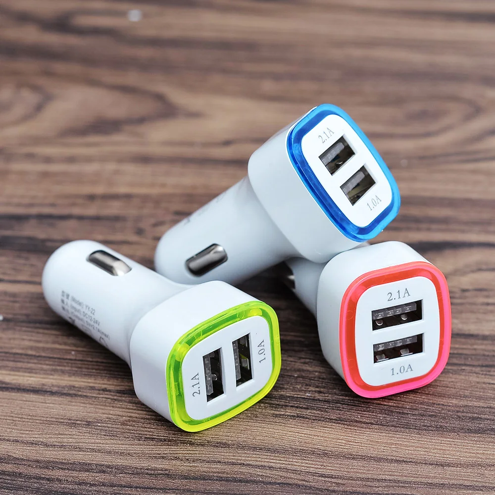Зарядное устройство (USB адаптер) с подсветкой в автомобильный прикуриватель на 2